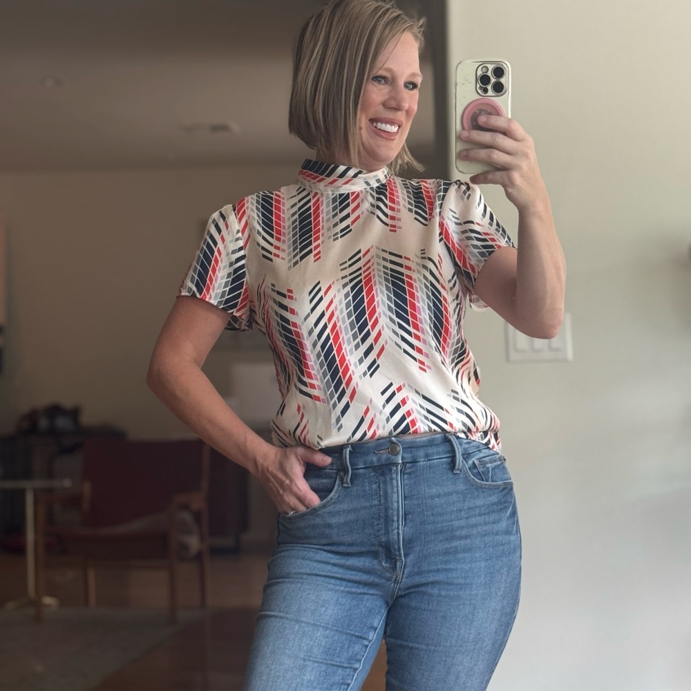 NWT JB Julie Brown NYC Women's Geometric Print Top Cream Red Blue Blouse Size 8